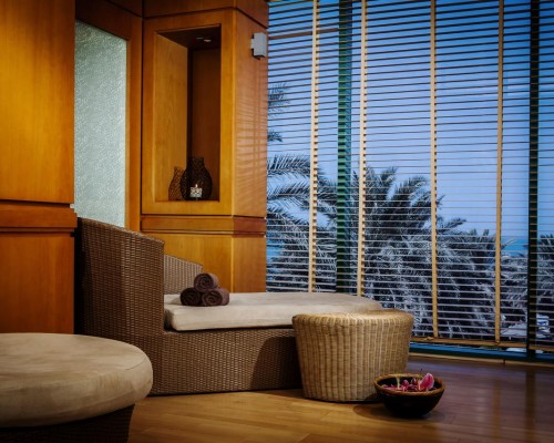 Hilton Dubai Jumeirah Beach 5* — пляжный отель в Дубае