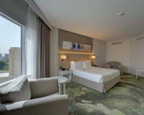 Millennium Lakeview Hotel 4* в Дубае