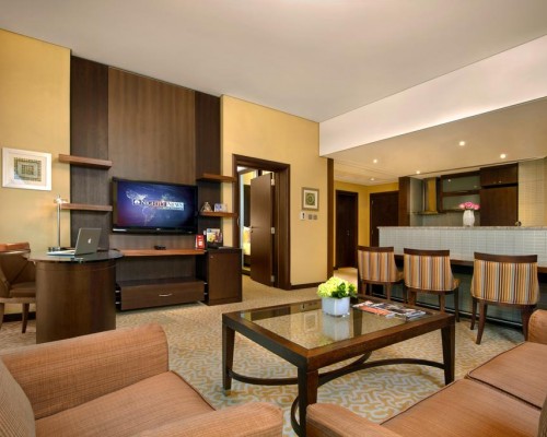 TIME Oak Hotel & Suites 4*
