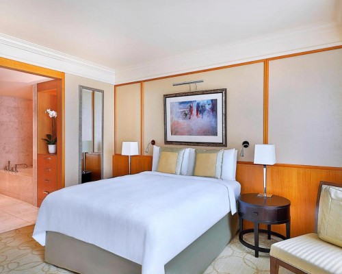 The Ritz-Carlton Executive Residences, Dubai Int. Fin. Centre 5*