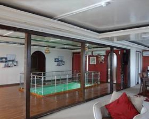 Jawhara Marines Floating Suite
