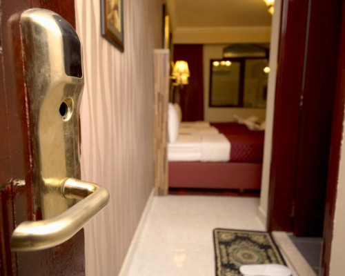 Sutchi Hotel