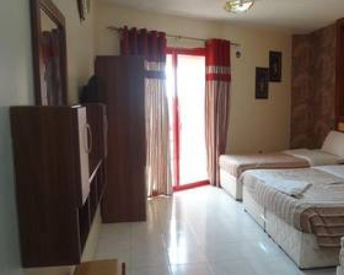 Downtown Hotel 2*