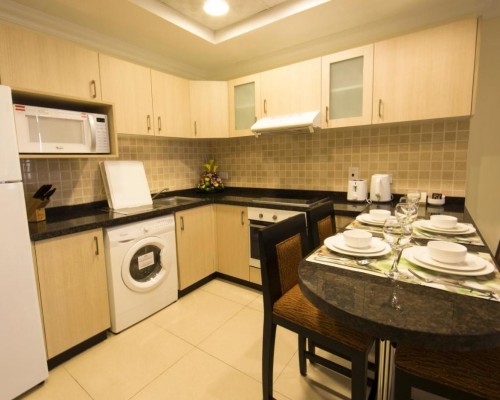 Ivory Grand Hotel Apartments 4* — апарт-отель в Дубае, Аль-Барша