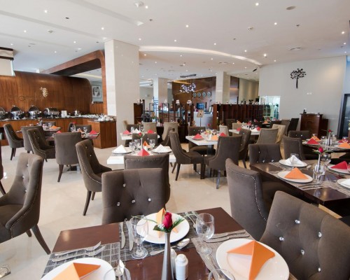 Signature Hotel Al Barsha 4* — отель в Дубае, район Аль-Барша
