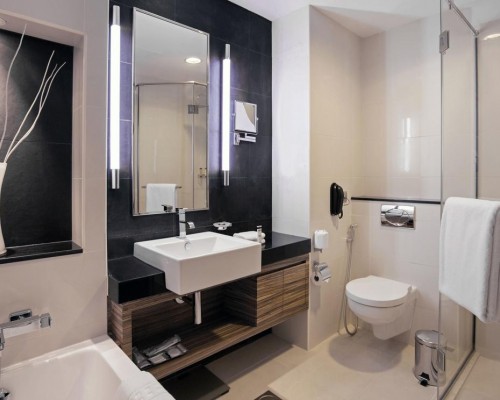 Pullman Dubai Jumeirah Lakes Towers 5*
