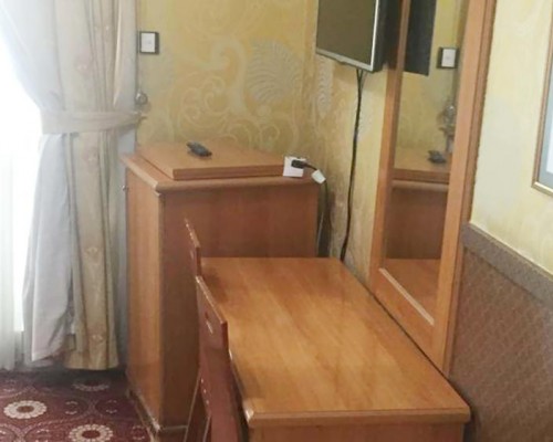 Royal Garden Hotel