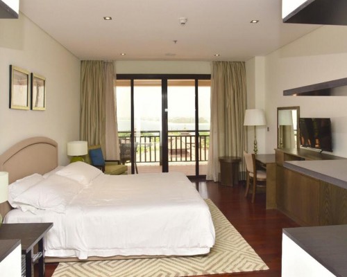 Holiday Apartments, The Palm