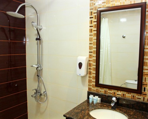 Fal Hotel L.L.C 1*