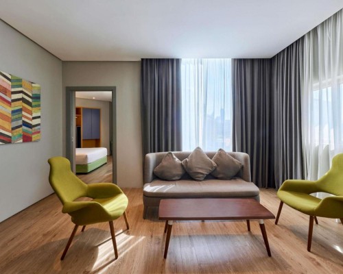 Ibis Styles Dubai Jumeira 3* — отель в Бур-Дубае, ОАЭ