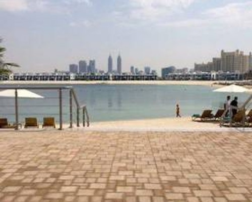 Yanjoon Holiday Homes - Palm Views Apartments