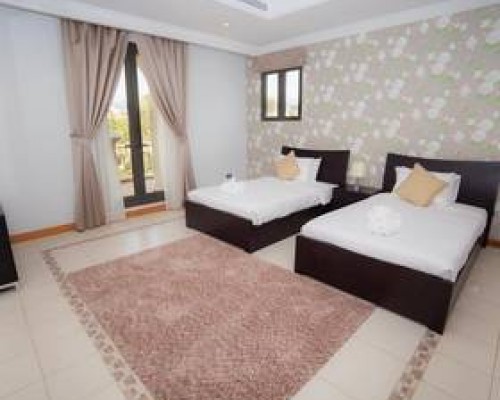 Keys Please Holiday Homes - Villa with Private Beach on Frond C - Palm Jumeirah Island