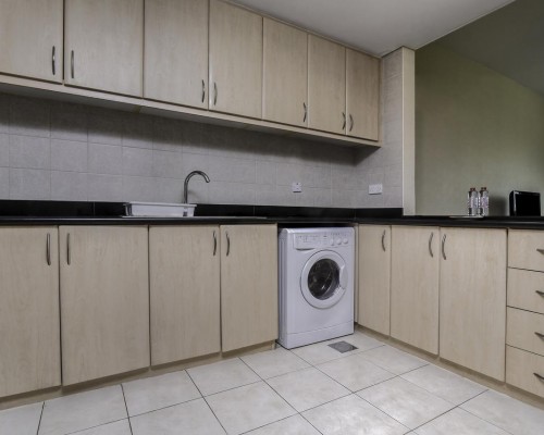 Parkside Suites Discovery Gardens 4* — апарт-отель в Дубае