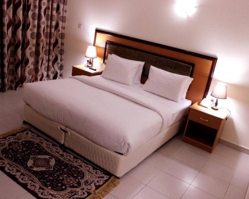 Montreal Naif Hotel 2*