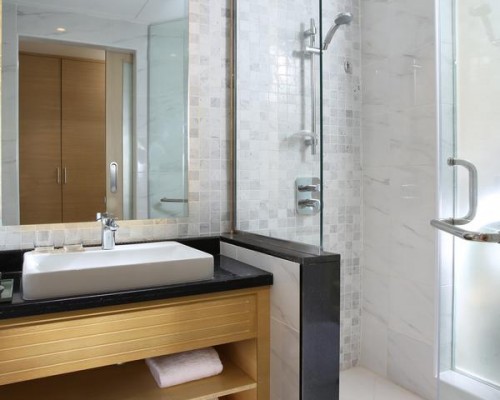 Metropolitan Hotel Dubai 4* — отель в Дубае