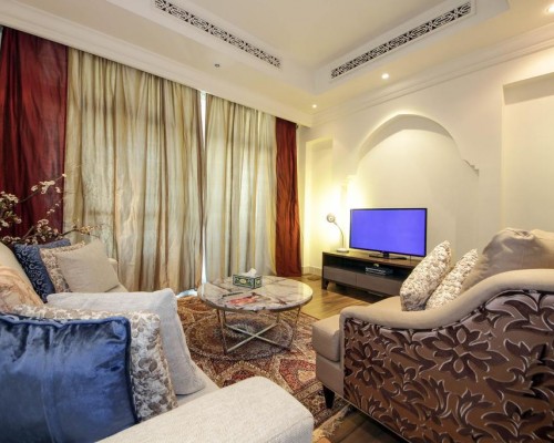 Signature Holiday Homes - Souk Al Bahar