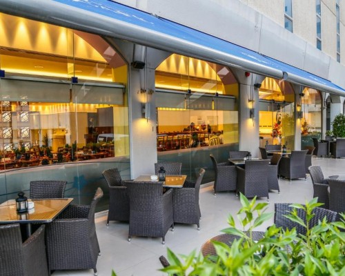 J5 Rimal 4* в Дубае: апартаменты с кухней и бассейном