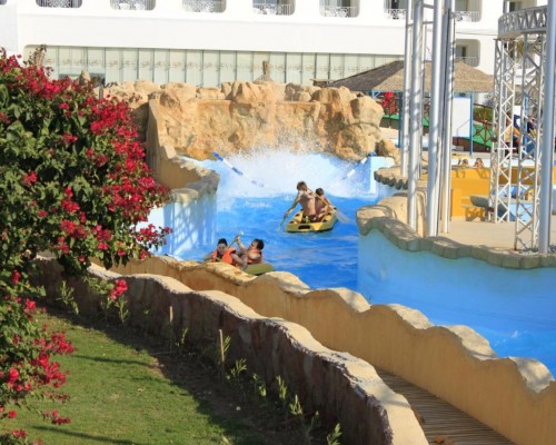 Titanic Resort & Aqua Park 4* — отель с аквапарком в Хургаде