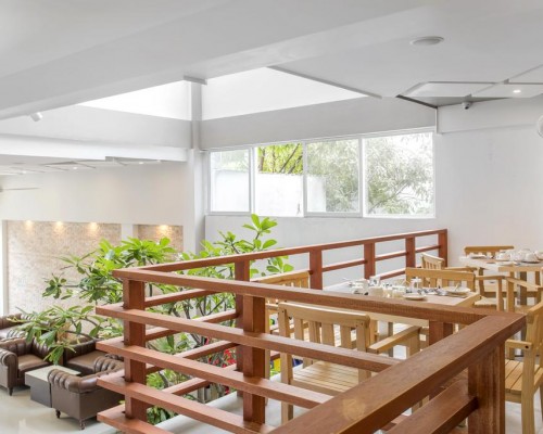Kuredhi Beach Inn 3* — Маафуши, Мальдивы
