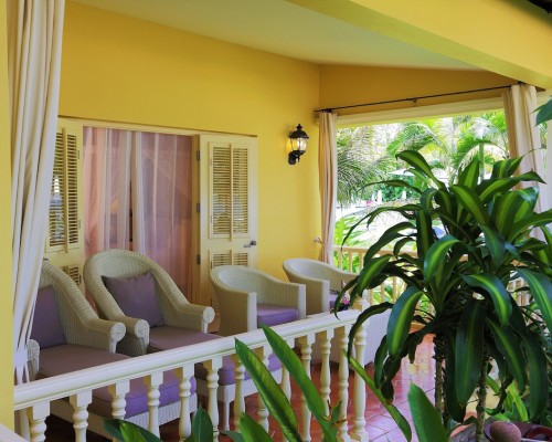 La Veranda Resort Phu Quoc 4* — отель на первой линии пляжа в Фукуоке