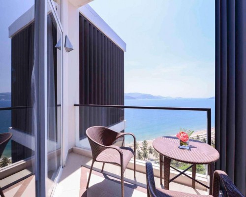 Novotel Nha Trang 4* — отель на первой линии в Нячанге