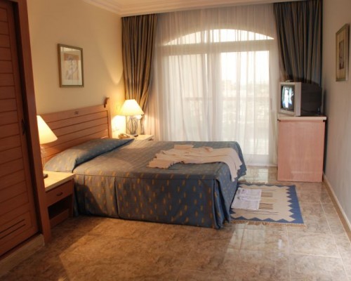 Pyramisa Blue Lagoon 5* — отель в Хургаде
