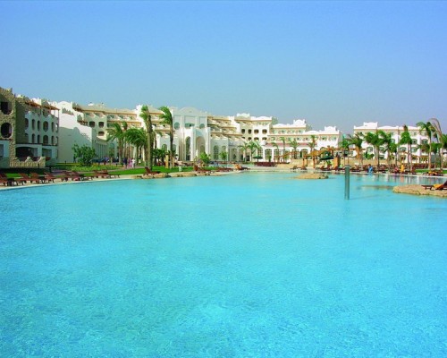 Pyramisa Blue Lagoon 5* — отель в Хургаде