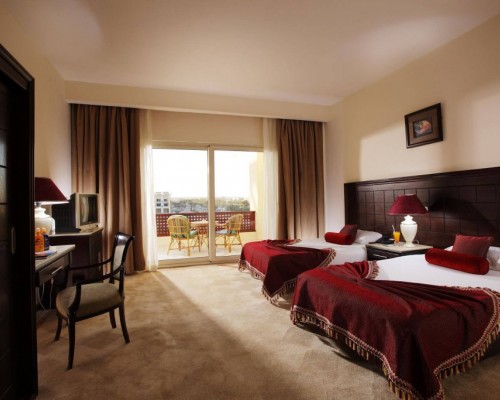 Sapphire Suites Golden Five 4* — Хургада