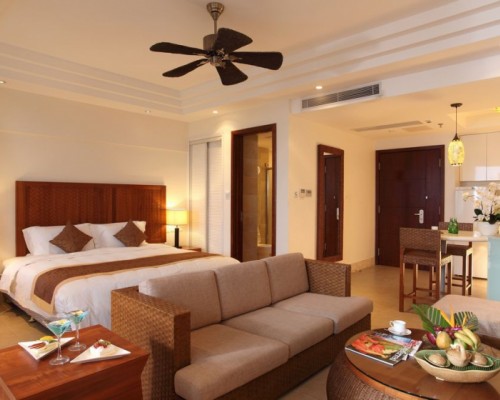 Aegean Jianguo Suites Resort Hotel 5* — Хайнань, Санья