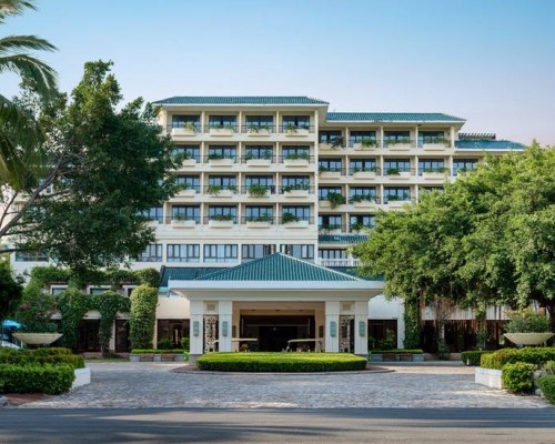 Palm Beach Resort & Spa Sanya 4* — отель на первой линии в бухте Саньявань