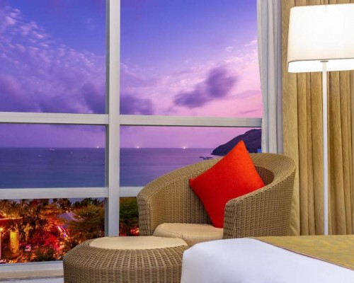 Sunshine Resort Intime Sanya 5* — Хайнань, бухта Дадунхай