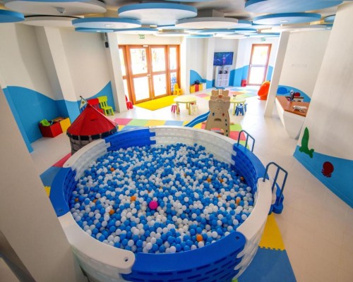 Holiday Inn Resort Kandooma 4* — Южный Мале, Мальдивы