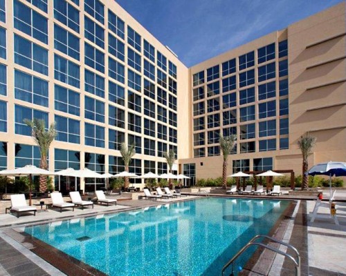 Centro Yas Island Rotana 3* — отель на острове Яс, Абу-Даби