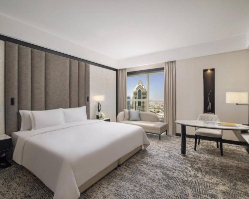 Dusit Thani Dubai 5* — отель в Дубае на Sheikh Zayed Road
