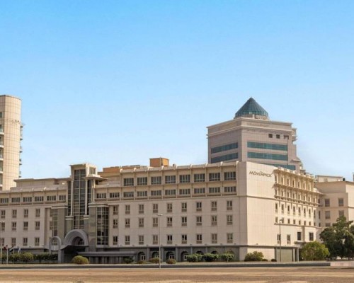 Movenpick Hotel & Apartments Bur Dubai: отель 5* в Дубае