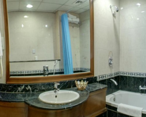 Moon Valley Hotel Apartments 2* — апартаменты в Бур-Дубае, Дубай