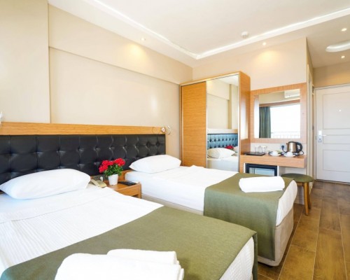 Marmaris Natalie's Beach Hotel 3* — пляжный отдых в Мармарисе