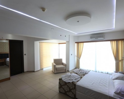 Marmaris Natalie's Beach Hotel 3* — пляжный отдых в Мармарисе