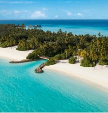 One & Only Reethi Rah MaldivesDeluxe 5*