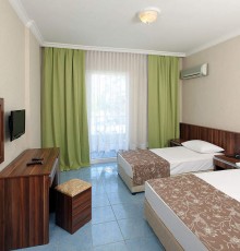 Vela Hotel 3*