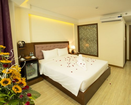 Happy Light Hotel 3* — Нячанг, Вьетнам