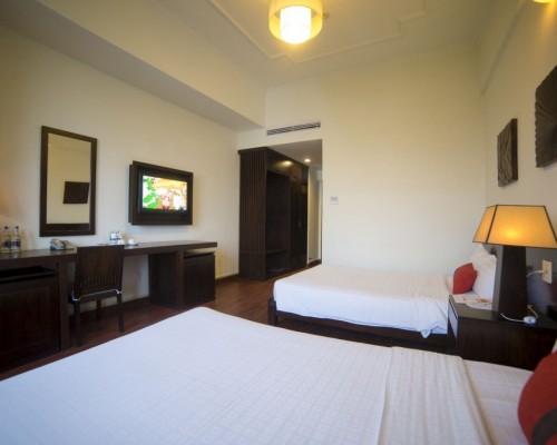 The Light 2 Hotel Nha Trang 3* — отель на первой линии в Нячанге