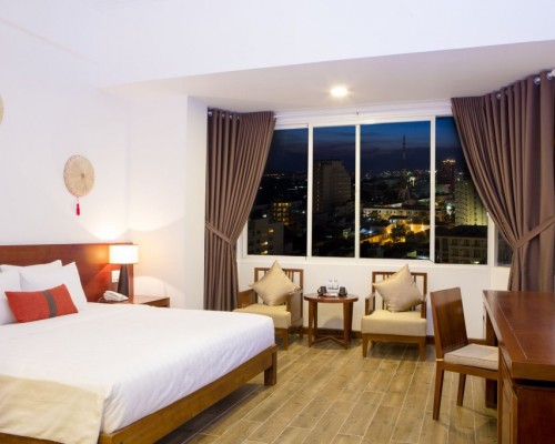 The Light 2 Hotel Nha Trang 3* — отель на первой линии в Нячанге