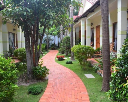 Ngoc Viet Bungalow 3* — уютный отель на Фукуоке