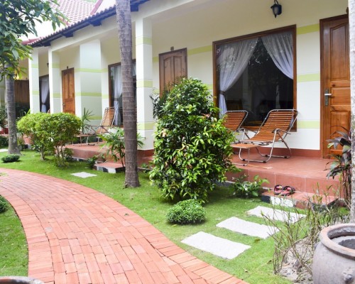 Ngoc Viet Bungalow 3* — уютный отель на Фукуоке