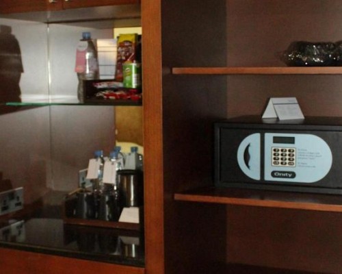 Al Ain Rotana 5* — отель в Аль-Айне, Абу-Даби