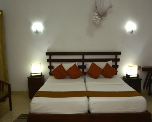 Rainbow Beach Hotel, Негомбо — отель 3*