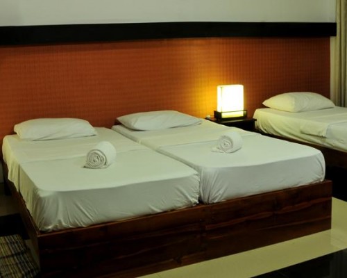 Rainbow Beach Hotel, Негомбо — отель 3*