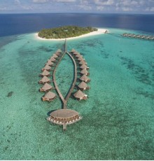 Angaga Island Resort & Spa 4*