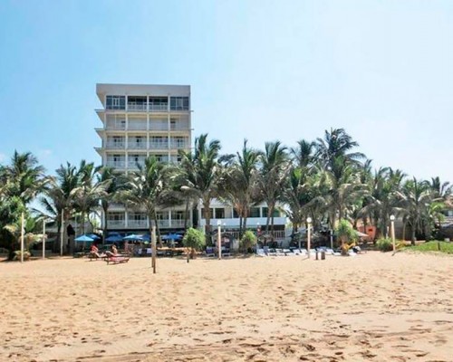 Beacon Beach Negombo 3* — пляжный отель в Негомбо